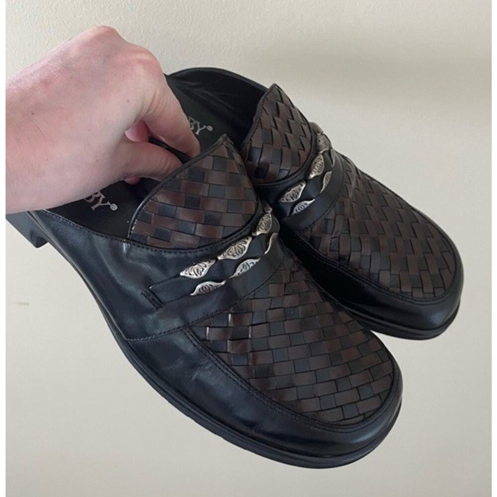 Sam and Libby Women’s Clogs Size 9.5
